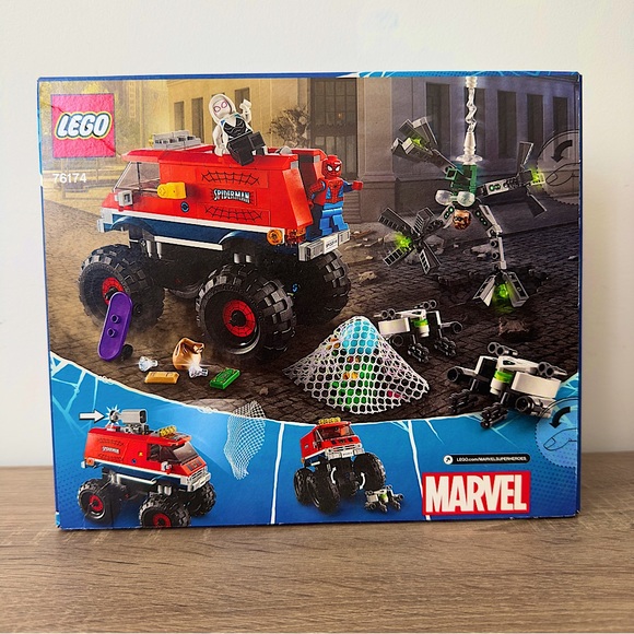 LEGO - Spider-Man's Monster Truck vs. Mysterio Set - Picture 2 of 5